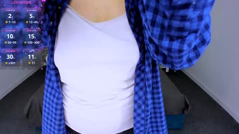 Snapshot of jeanniefox_ chatting on December 6, 2024, 8:05 am jeanniefox_ online show from December 6, 2024, 8:05 am