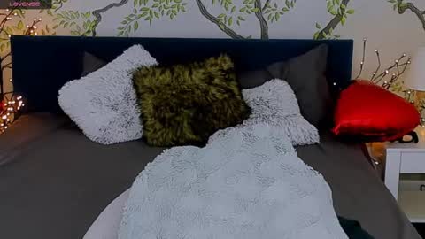 Snapshot of jeanniefox_ chatting on February 13, 2025, 2:09 pm jeanniefox_ online show from February 13, 2025, 2:09 pm