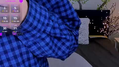 Snapshot of jeanniefox_ chatting on March 4, 2025, 7:30 am jeanniefox_ online show from March 4, 2025, 7:30 am