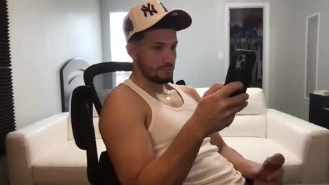 jeanwhitebianco online show from September 19, 2025, 7:36 pm