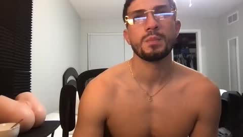 jeanwhitebianco online show from November 22, 2025, 12:42 am