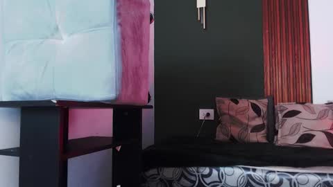 Snapshot of jeanys_sneider chatting on October 30, 2025, 12:17 pm Jeays online show from October 30, 2025, 12:17 pm