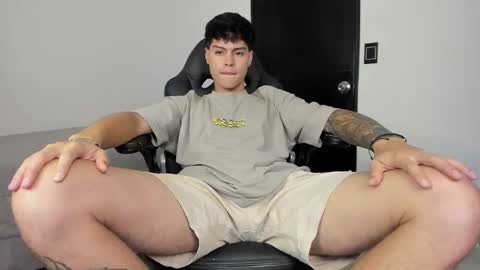 Snapshot of jeeanpii01 chatting on January 12, 2026, 2:39 am Jeanpii01 online show from January 12, 2026, 2:39 am