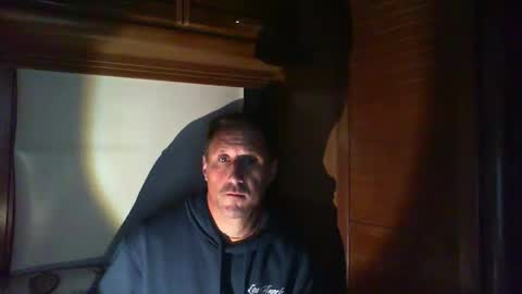 Jrme online show from May 18, 2026, 4:29 am