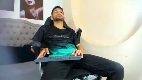 Jeff Nick online show from November 3, 2025, 12:06 pm