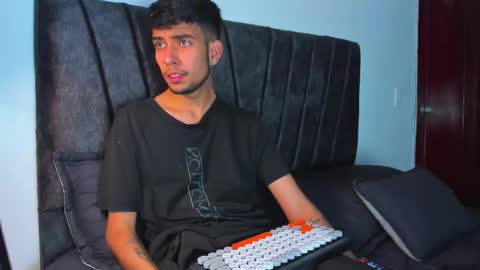 Snapshot of jei_cox chatting on October 14, 2025, 5:47 pm jei online show from October 14, 2025, 5:47 pm