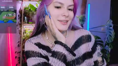Jelya online show from May 10, 2026, 2:44 pm
