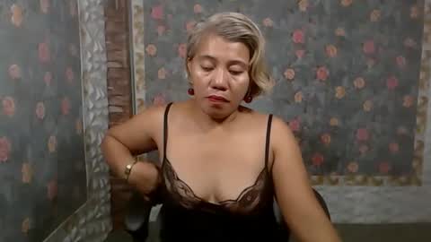 Snapshot of jemm36 chatting on December 20, 2024, 9:06 pm Jem online show from December 20, 2024, 9:06 pm