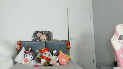 Snapshot of jenie_fire chatting on January 23, 2025, 7:40 pm Dolly online show from January 23, 2025, 7:40 pm