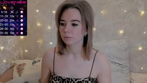 Snapshot of jeniferji chatting on December 6, 2024, 8:48 am EvaSileZ online show from December 6, 2024, 8:48 am