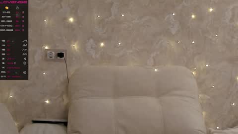 Snapshot of jeniferji chatting on October 6, 2025, 8:34 am EvaSileZ online show from October 6, 2025, 8:34 am