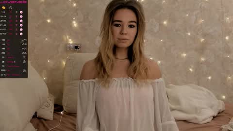 Snapshot of jeniferji chatting on November 4, 2025, 3:22 pm EvaSileZ online show from November 4, 2025, 3:22 pm