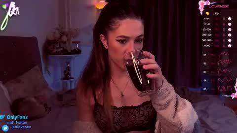 jeniferlovex online show from February 27, 2026, 11:38 pm