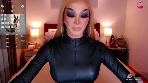 Queen Jenifer online show from January 29, 2025, 7:53 pm