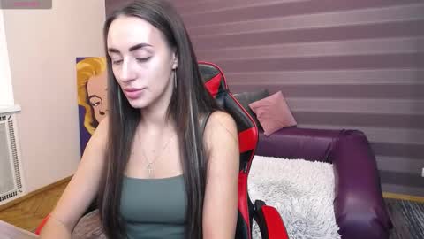 Kira online show from September 24, 2025, 7:55 am