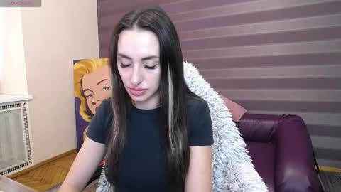 Kira online show from April 4, 2026, 8:34 am