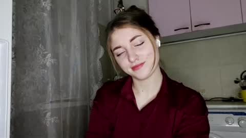 Jeniffer online show from December 22, 2025, 8:17 pm