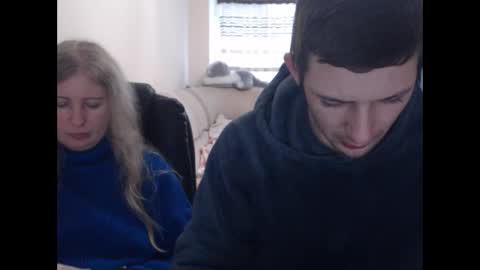 JenisAndPeter online show from February 3, 2025, 9:52 am