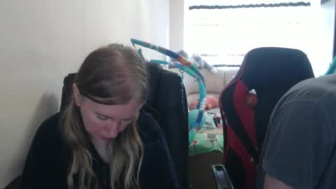 Snapshot of jenisandpeter chatting on September 20, 2025, 7:42 am JenisAndPeter online show from September 20, 2025, 7:42 am