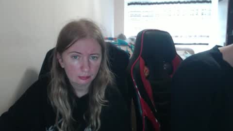 Snapshot of jenisandpeter chatting on October 10, 2025, 7:40 am JenisAndPeter online show from October 10, 2025, 7:40 am