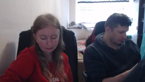 Snapshot of jenisandpeter chatting on October 25, 2025, 7:27 am JenisAndPeter online show from October 25, 2025, 7:27 am