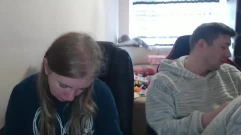 Snapshot of jenisandpeter chatting on November 1, 2025, 7:54 am JenisAndPeter online show from November 1, 2025, 7:54 am