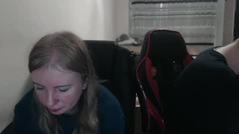 Snapshot of jenisandpeter chatting on November 1, 2025, 8:00 pm JenisAndPeter online show from November 1, 2025, 8:00 pm