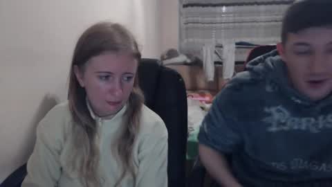 Snapshot of jenisandpeter chatting on November 7, 2025, 7:47 pm JenisAndPeter online show from November 7, 2025, 7:47 pm