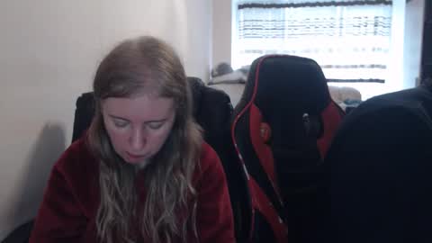 Snapshot of jenisandpeter chatting on November 13, 2025, 8:35 am JenisAndPeter online show from November 13, 2025, 8:35 am