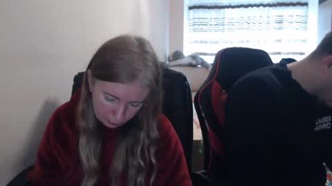 Snapshot of jenisandpeter chatting on November 15, 2025, 8:00 am JenisAndPeter online show from November 15, 2025, 8:00 am