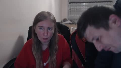 Snapshot of jenisandpeter chatting on November 19, 2025, 6:41 pm JenisAndPeter online show from November 19, 2025, 6:41 pm