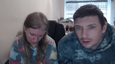 Snapshot of jenisandpeter chatting on November 27, 2025, 7:43 am JenisAndPeter online show from November 27, 2025, 7:43 am