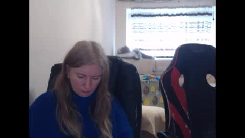 Snapshot of jenisandpeter chatting on February 25, 2026, 8:24 am JenisAndPeter online show from February 25, 2026, 8:24 am