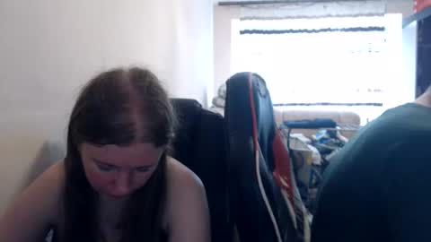 JenisAndPeter online show from July 17, 2026, 6:09 am