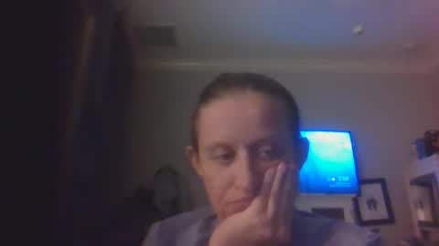 love me for who i am...I have a pussy so i make the rules... online show from April 1, 2026, 6:14 am