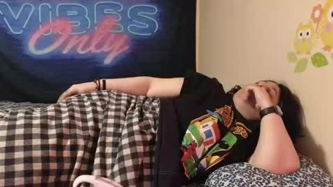  Dragon Queen. Be my Dragon --  and  online show from February 4, 2026, 11:42 pm