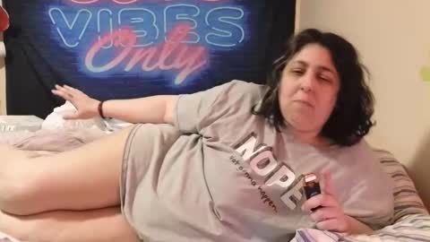 Snapshot of jennabrady chatting on March 19, 2026, 8:02 pm Dragon Queen. Be my Dragon -- and online show from March 19, 2026, 8:02 pm