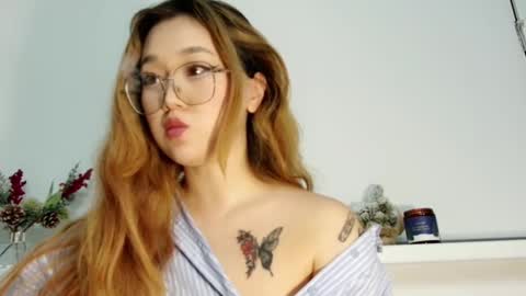 JENNA online show from November 28, 2025, 4:20 pm