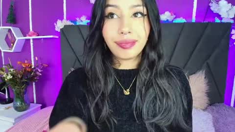 Snapshot of jenner_mills chatting on December 17, 2024, 6:24 am Jenner online show from December 17, 2024, 6:24 am