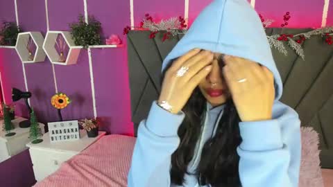 Snapshot of jenner_mills chatting on December 20, 2024, 4:42 am Jenner online show from December 20, 2024, 4:42 am