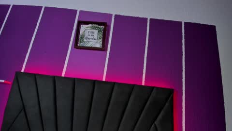 Snapshot of jenner_mills chatting on December 28, 2024, 8:48 am Jenner online show from December 28, 2024, 8:48 am