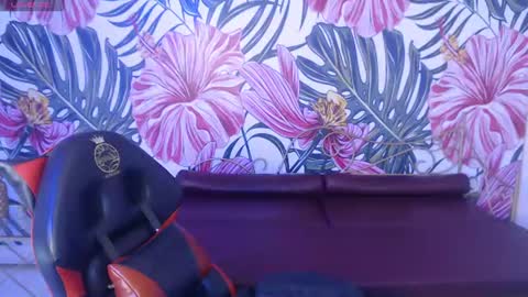Snapshot of jenni_arango chatting on June 18, 2026, 1:04 pm Jenny online show from June 18, 2026, 1:04 pm