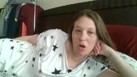 Snapshot of jennibean6996 chatting on April 18, 2026, 1:15 pm Jennibean6996 online show from April 18, 2026, 1:15 pm