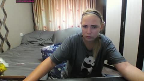 Snapshot of jennideep chatting on July 5, 2026, 7:37 am JenniDeep online show from July 5, 2026, 7:37 am