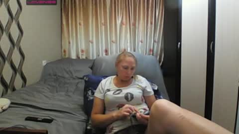 Snapshot of jennideep chatting on July 9, 2026, 4:22 pm JenniDeep online show from July 9, 2026, 4:22 pm