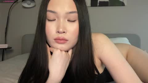Snapshot of jennie_yung chatting on April 13, 2026, 10:37 pm jennie_yung online show from April 13, 2026, 10:37 pm