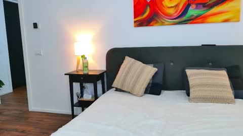 Snapshot of jenniferleee chatting on October 6, 2025, 8:17 pm Jenny online show from October 6, 2025, 8:17 pm