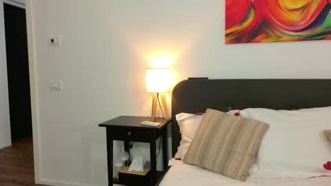 Jenny online show from December 14, 2025, 8:57 pm