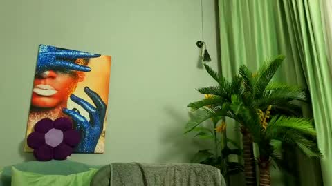 jenniferreys online show from April 14, 2026, 5:57 am