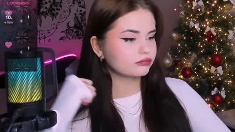 Jenni online show from January 9, 2025, 9:06 am